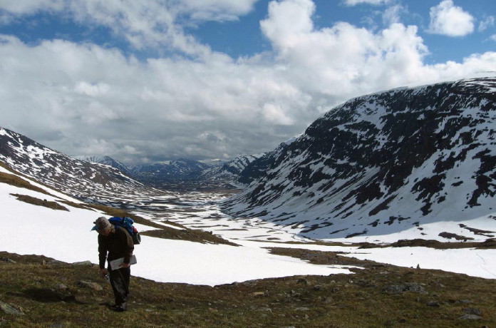 Mountain-hiking in Sweden
