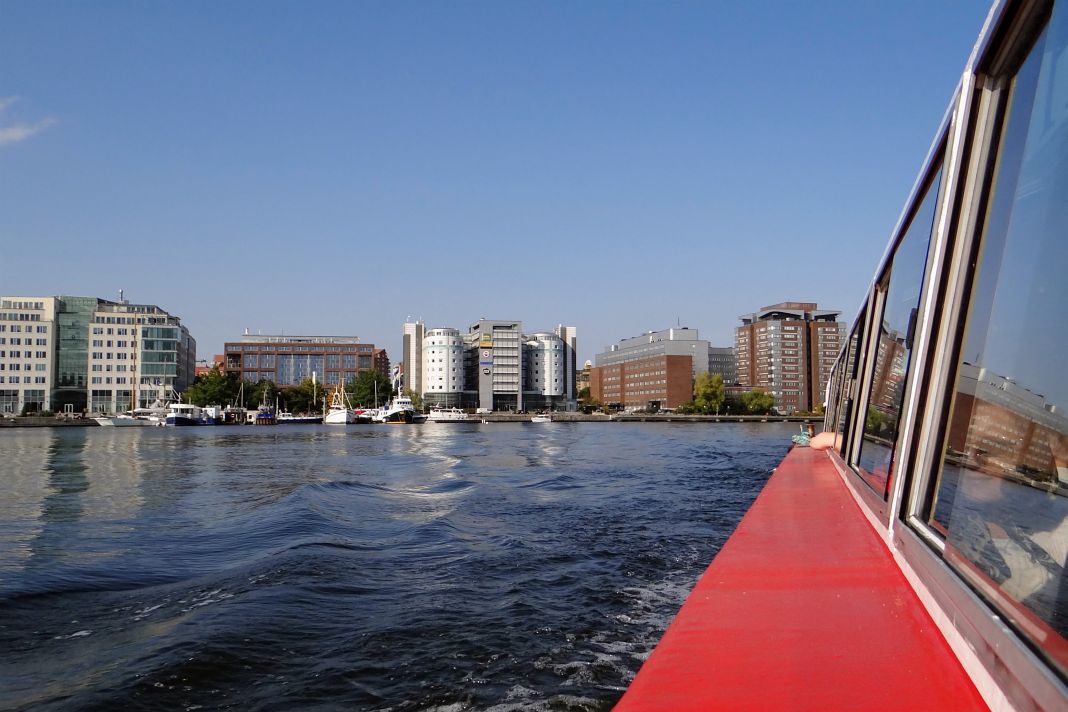Stockholm from water - Boat tour under the bridges